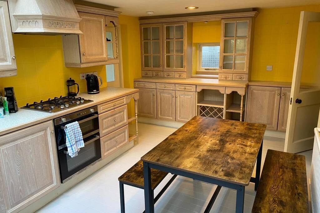 Lynwood - Victorian Home In The Peak District 베이크웰 외부 사진